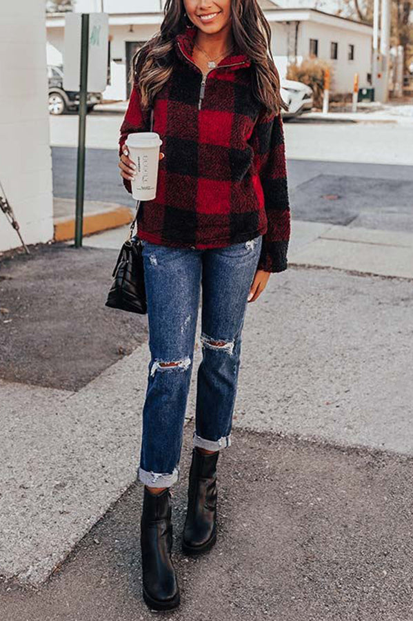 JO | Modern and fashionable sweater